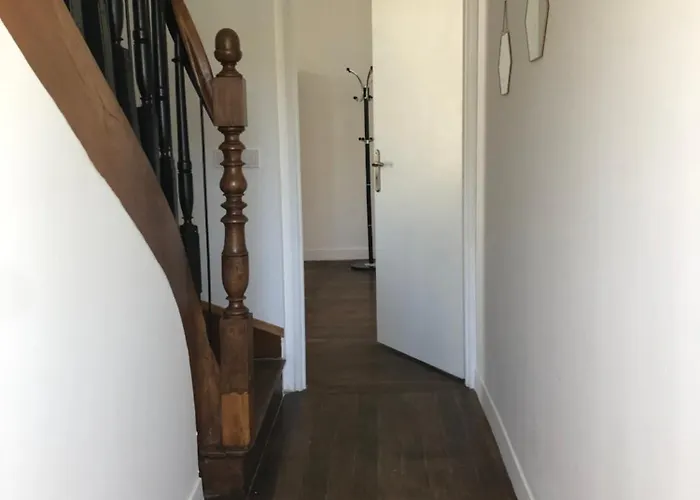 펜션 Ancienne Poste De *