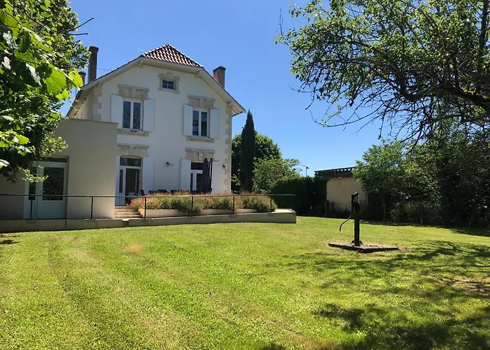 펜션 Ancienne Poste De *